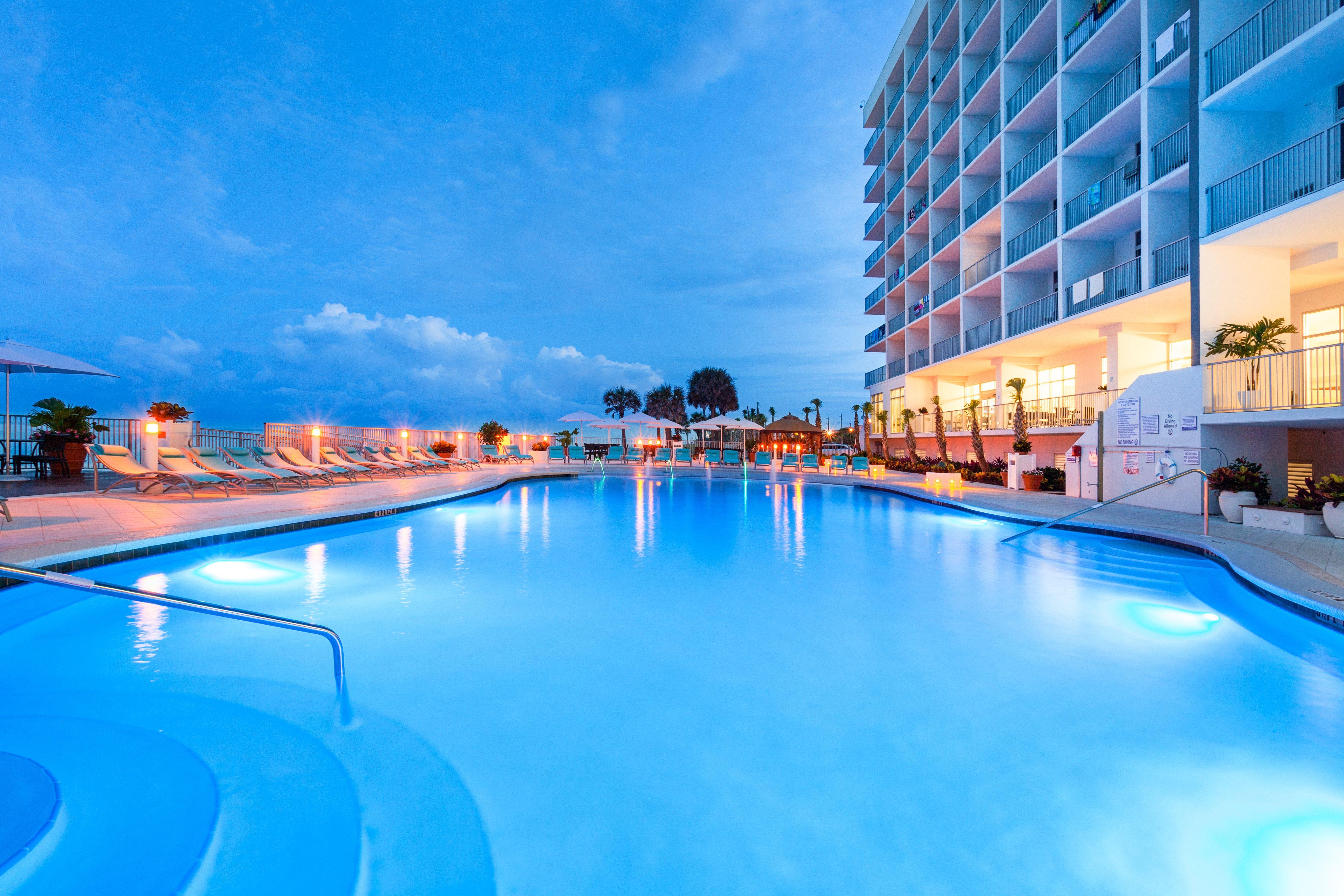 Holiday Inn Express & Suites Panama City Beach Beachfront By Ihg Εξωτερικό φωτογραφία