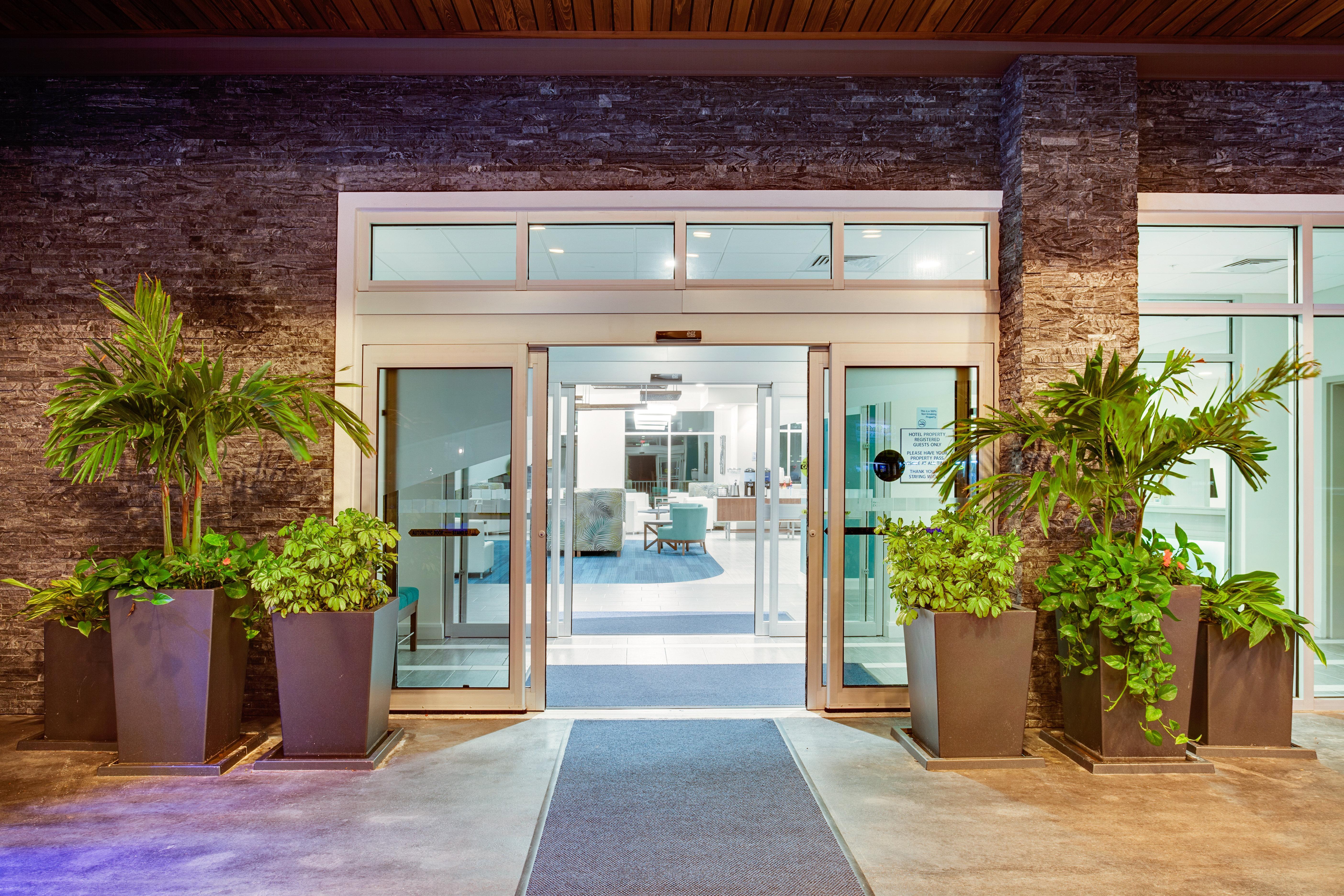 Holiday Inn Express & Suites Panama City Beach Beachfront By Ihg Εξωτερικό φωτογραφία