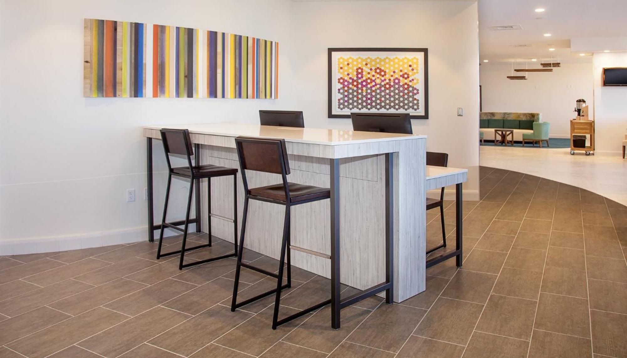Holiday Inn Express & Suites Panama City Beach Beachfront By Ihg Εξωτερικό φωτογραφία